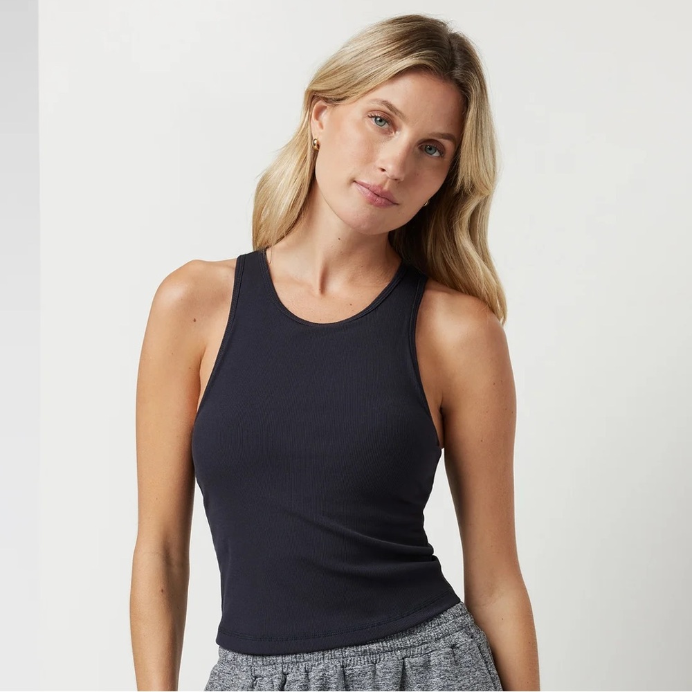 Vuori Pose Plyo Tank